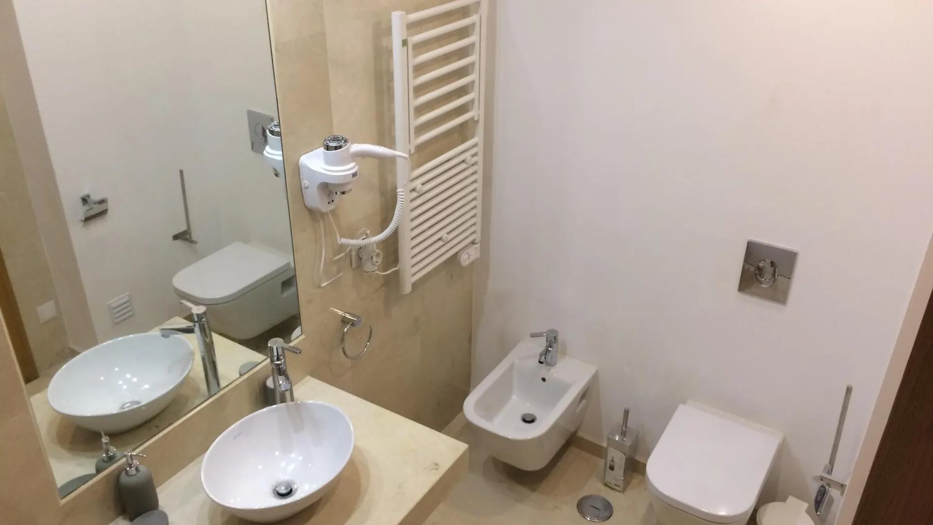 Henri'S Apartments - Pateo De Santo Antonio Lagos Portugal