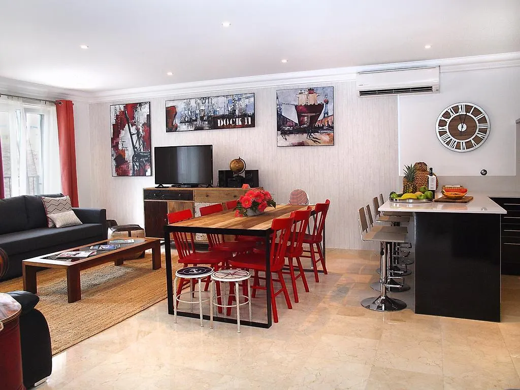 Henri'S Apartments - Pateo De Santo Antonio Lagos