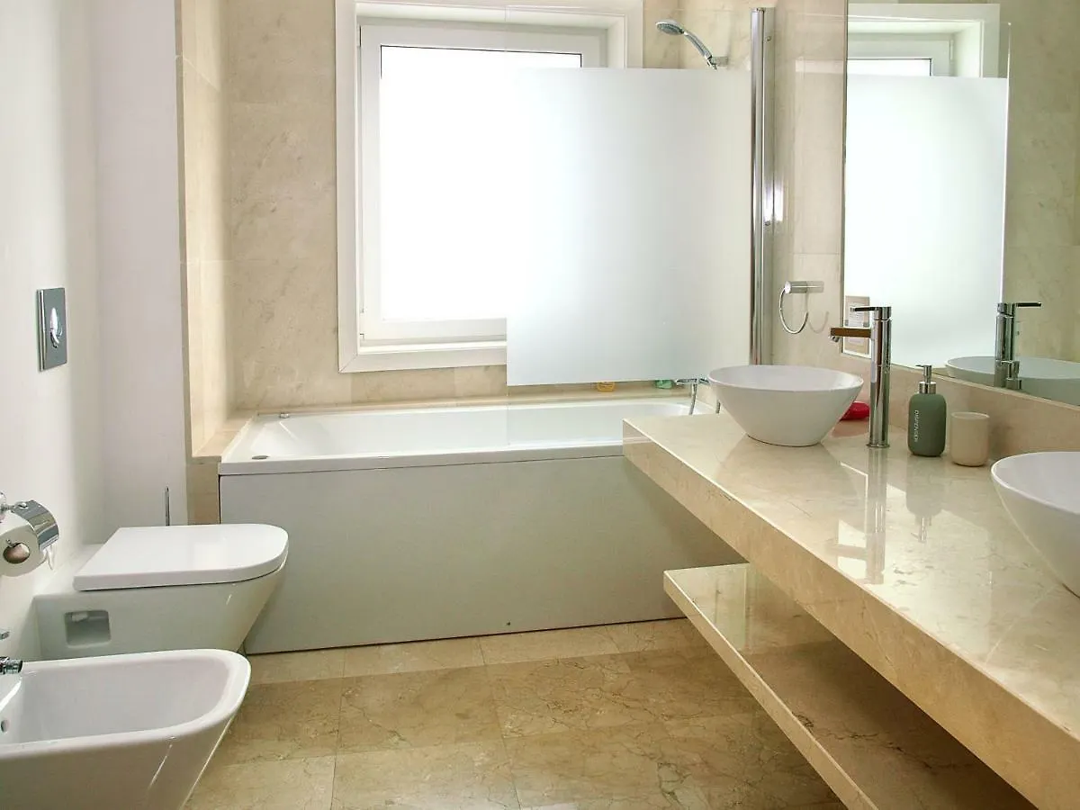 Henri'S Apartments - Pateo De Santo Antonio Lagos Portugal